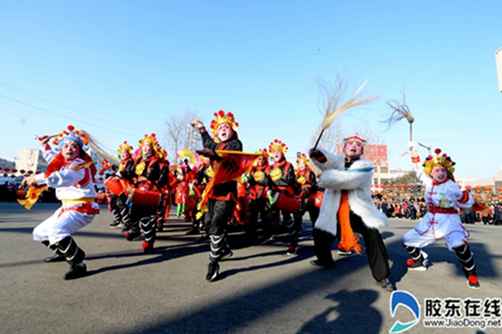 招远市一年一度的秧歌进城展演活动圆满结束