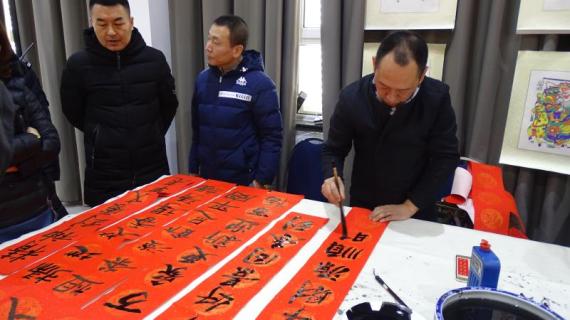 中国传统年画展在市民间艺术博物馆开幕
