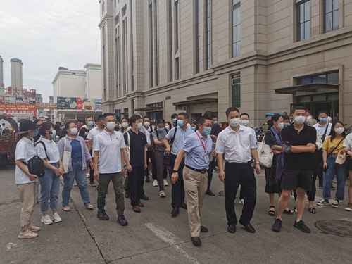 我跟党走·家乡蝶变 | 方欣集团倾情打造中国西部农副产品物流集散地 建设中国西部内陆“海鲜码头”